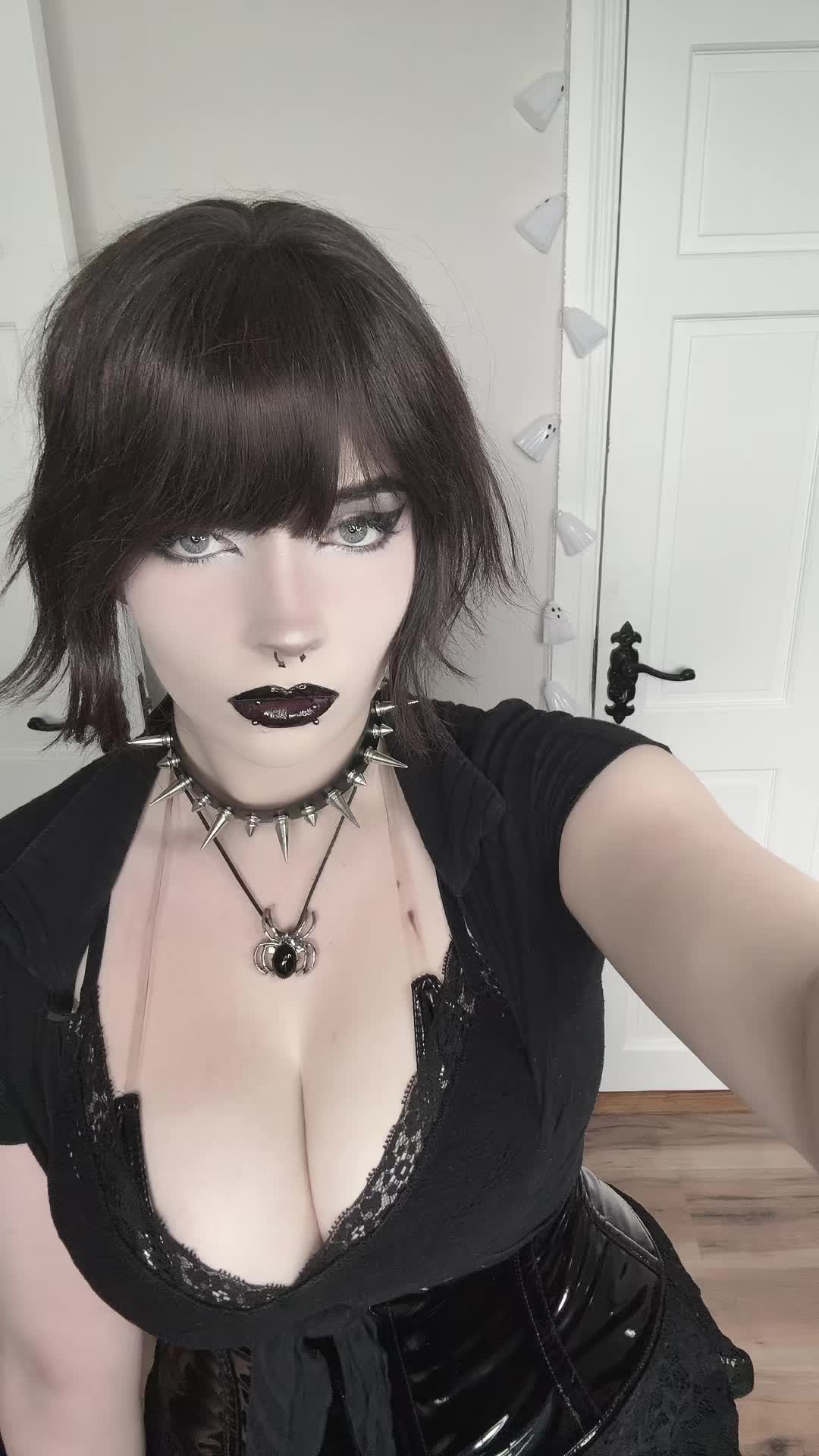 @cutiegothxo1
