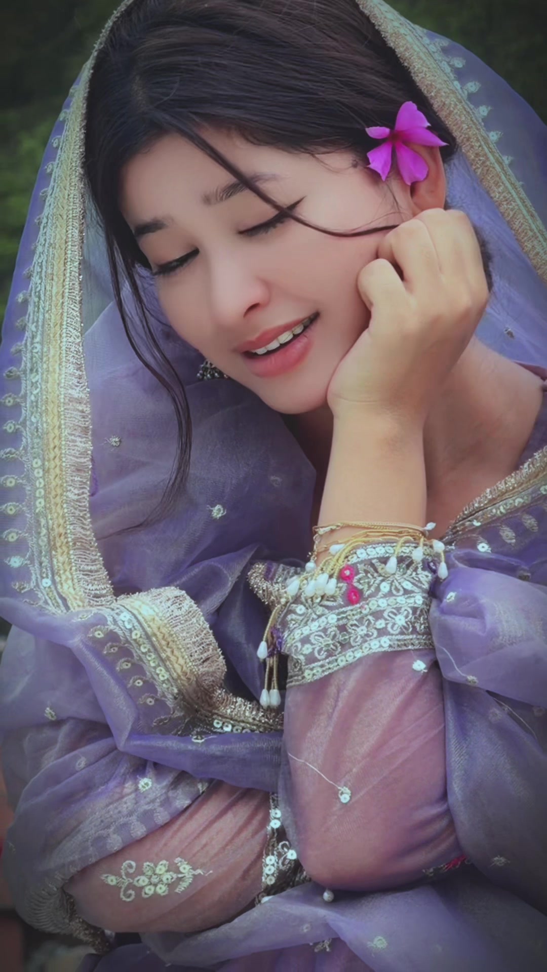 @Dipa shahi 🕊️
