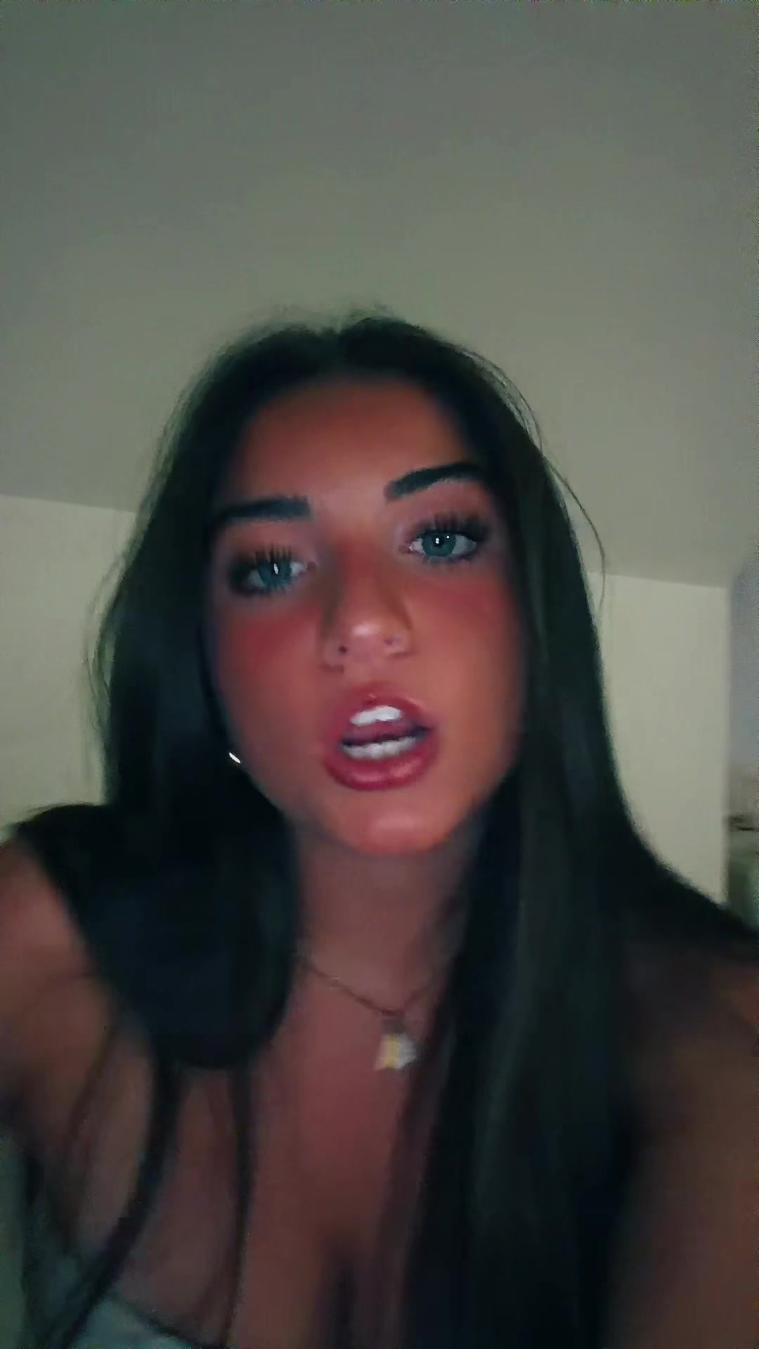 @anya