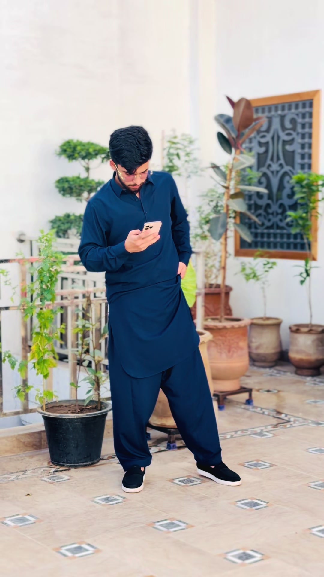 @ہادی بٹ 🦁
