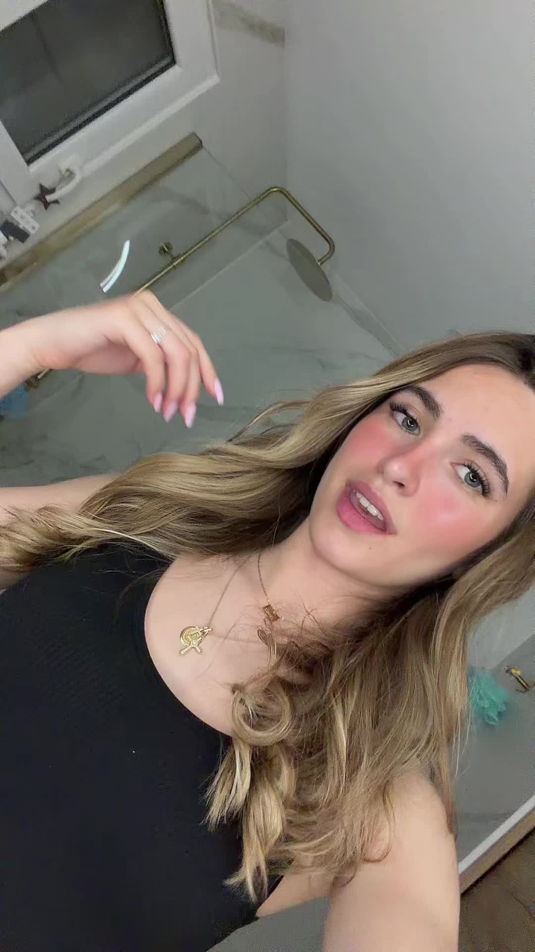 @eleanaa🍒