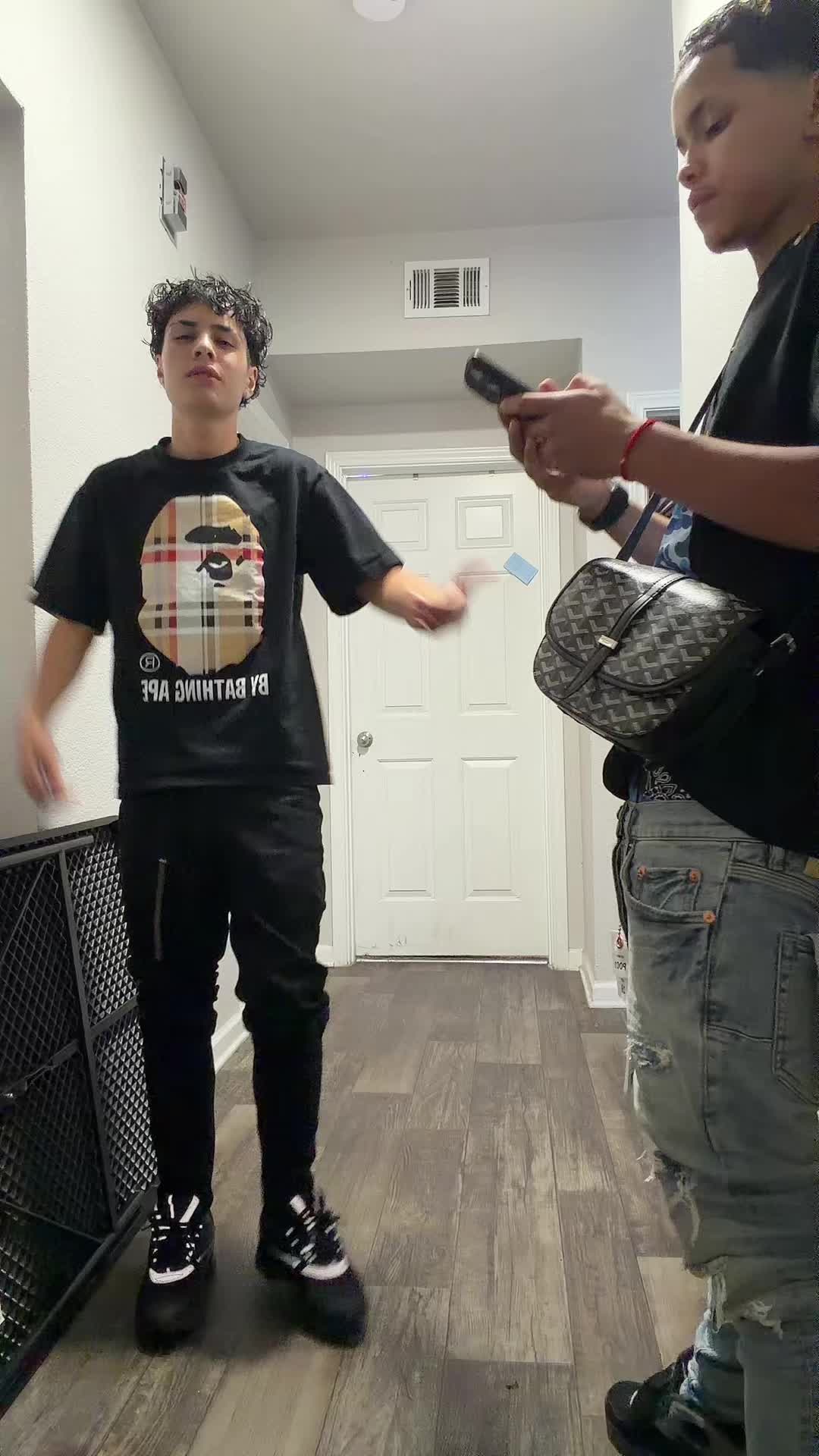 @Nando