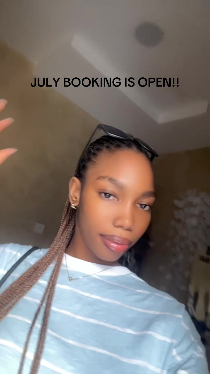 @LRB | Hairstylist in Surulere