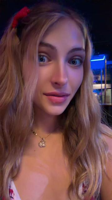 @lolajean