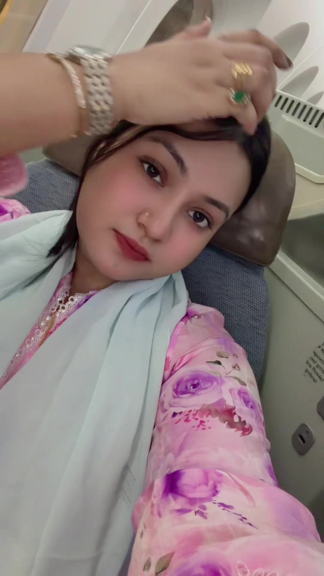 @Arobi Arba Ankhi