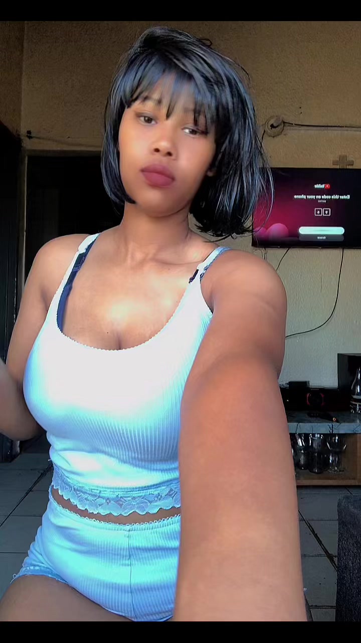 @J.something💎