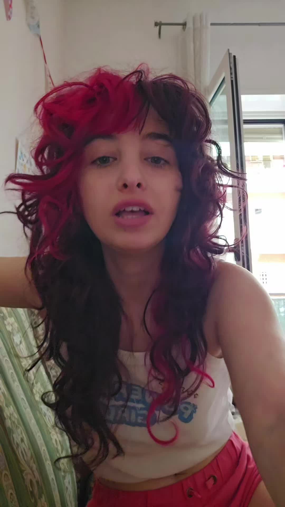 @Lucrezia ๐