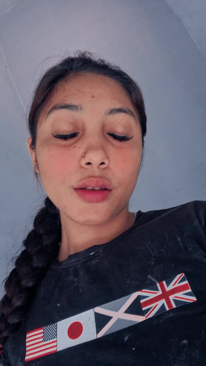 @Thania Silva
