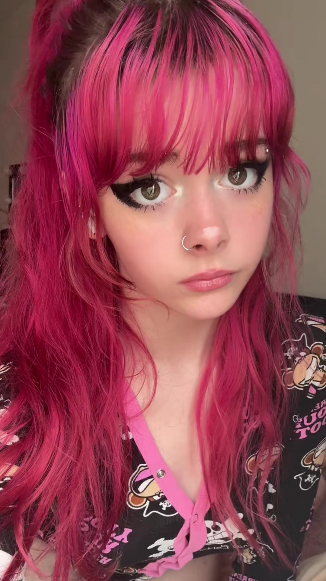 @🖤