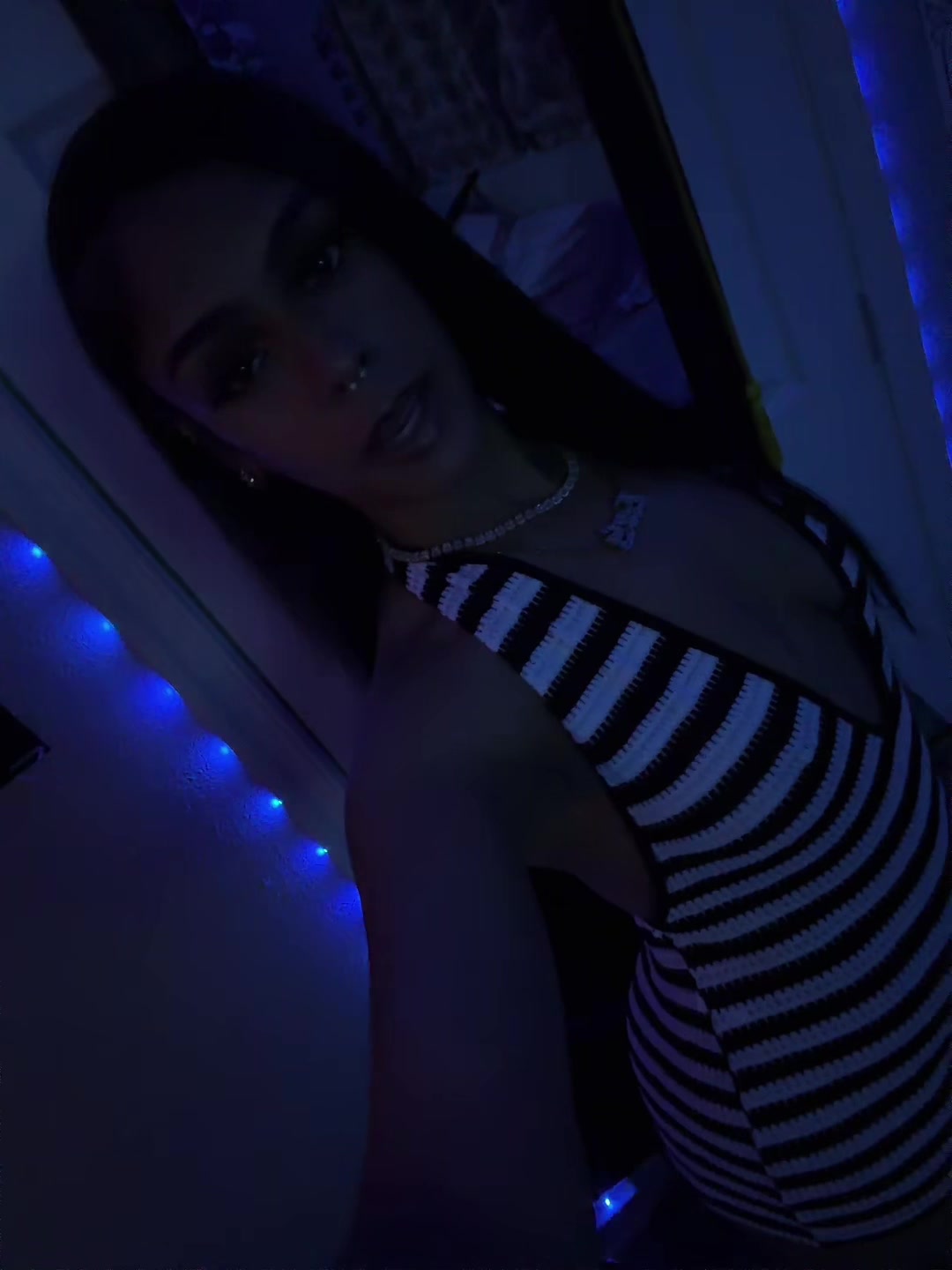 @✞