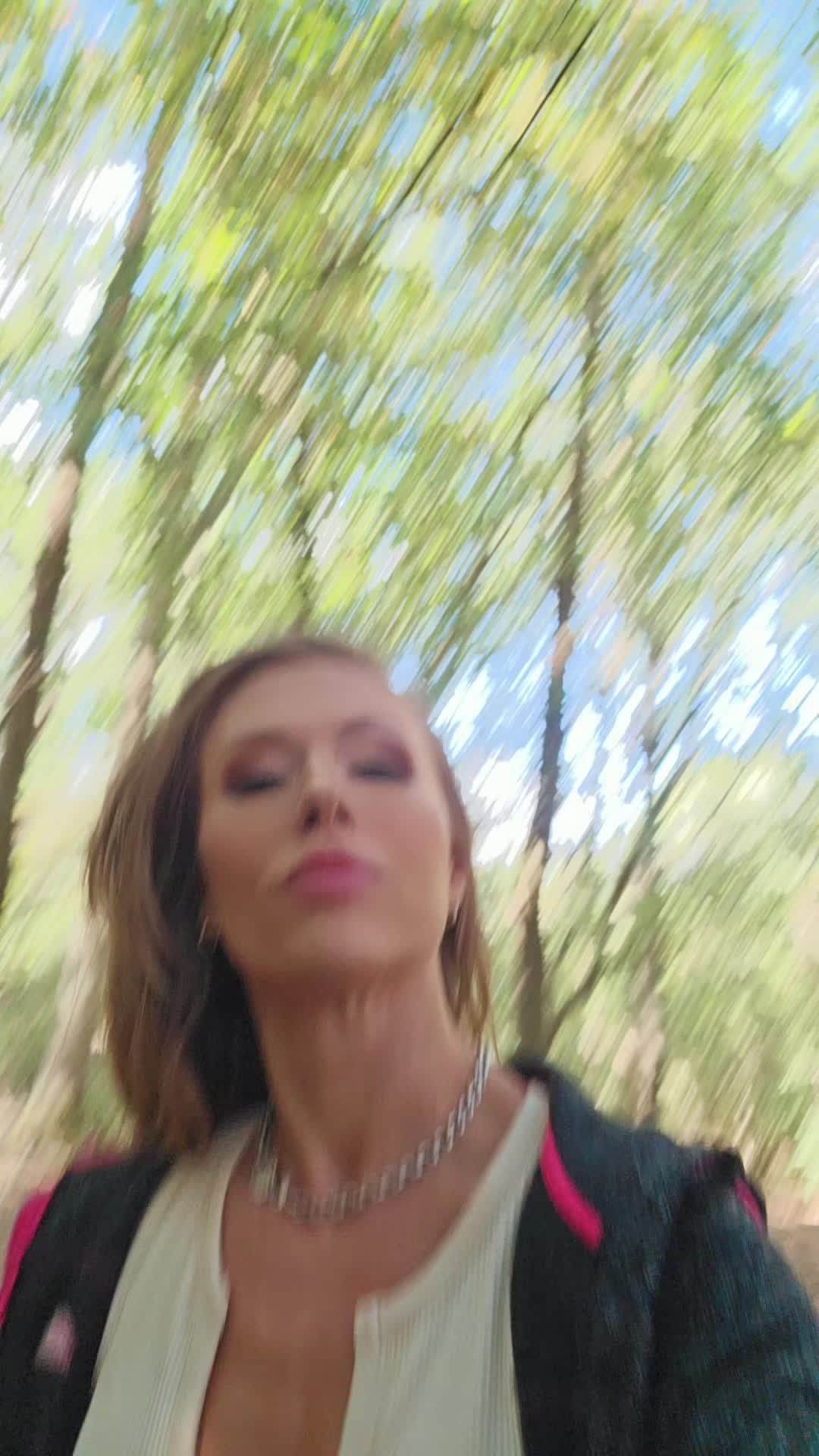 @themichellemoist
