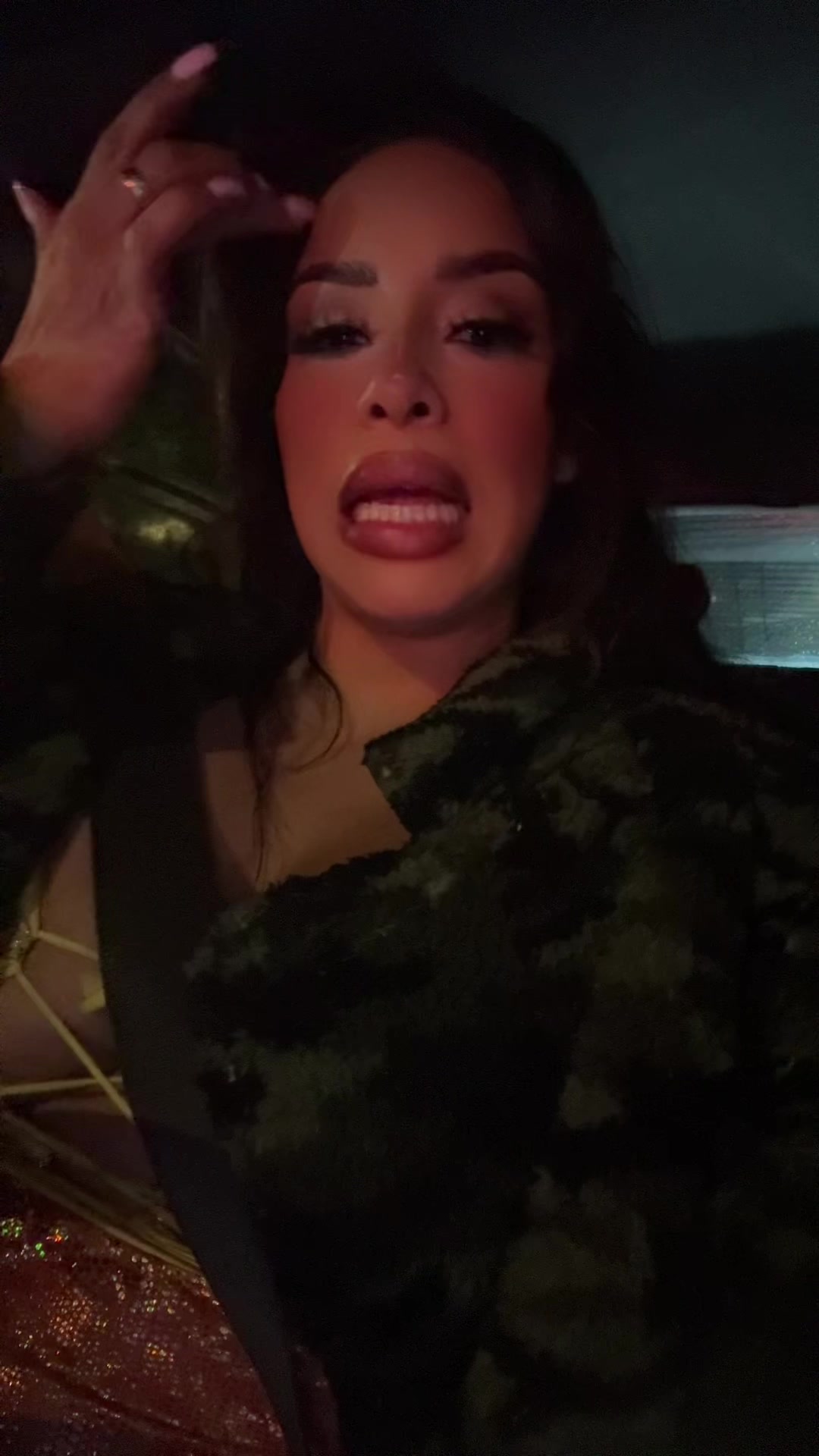@Glo
