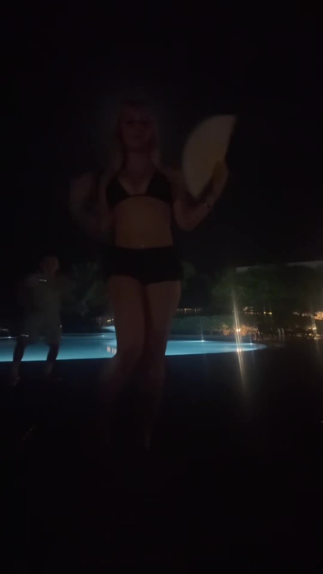 @𝑳ꨄ