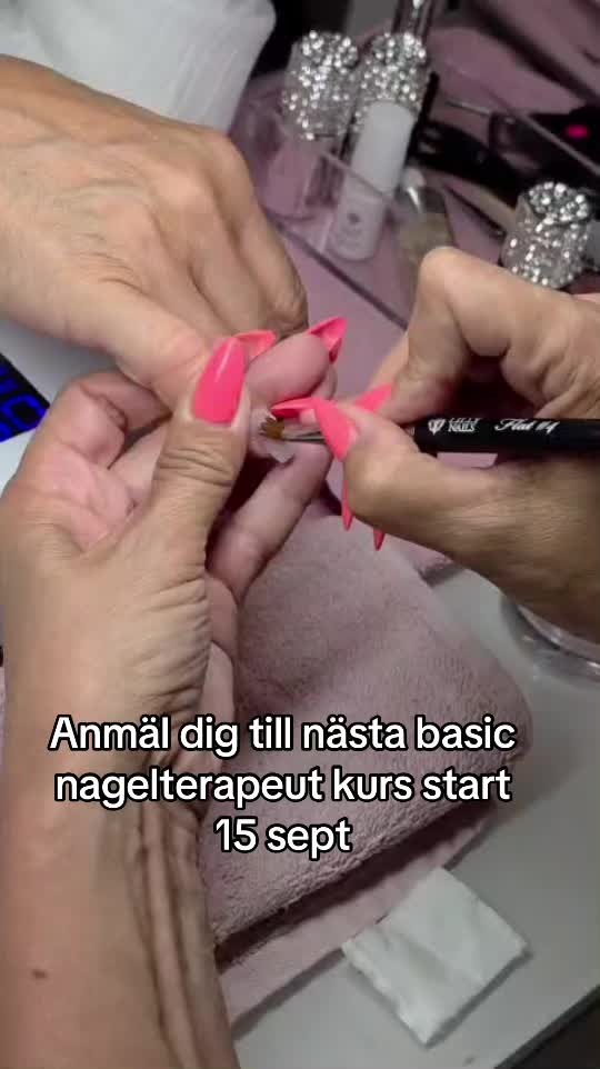 @Stockholm Manicure Lillynails