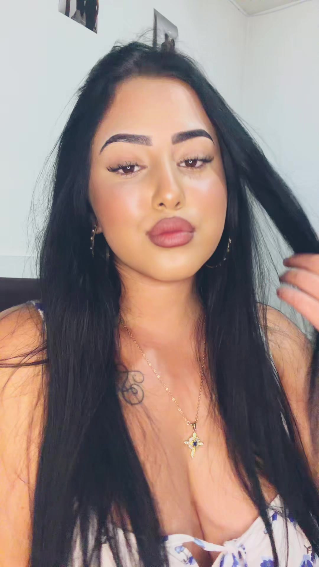 @Corinushh