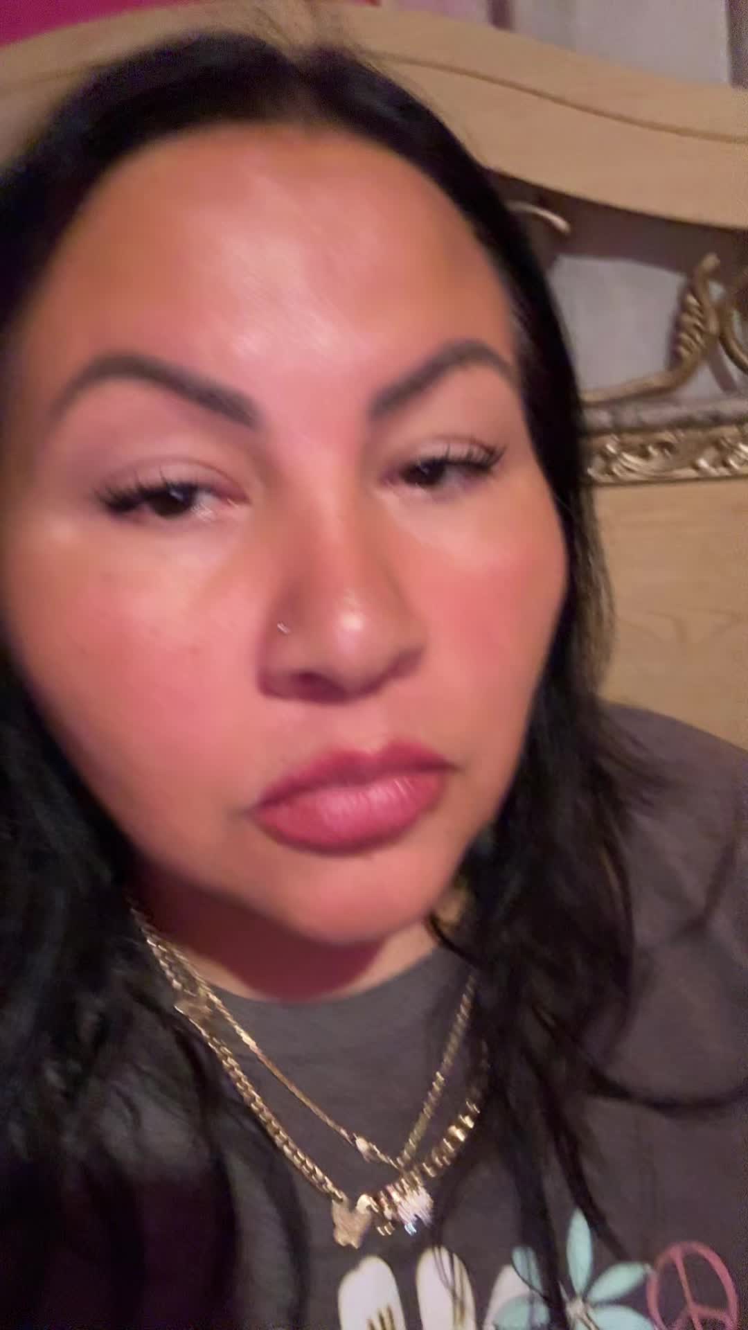 @Latinaqueen$