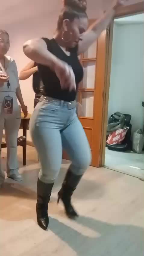 @latina85