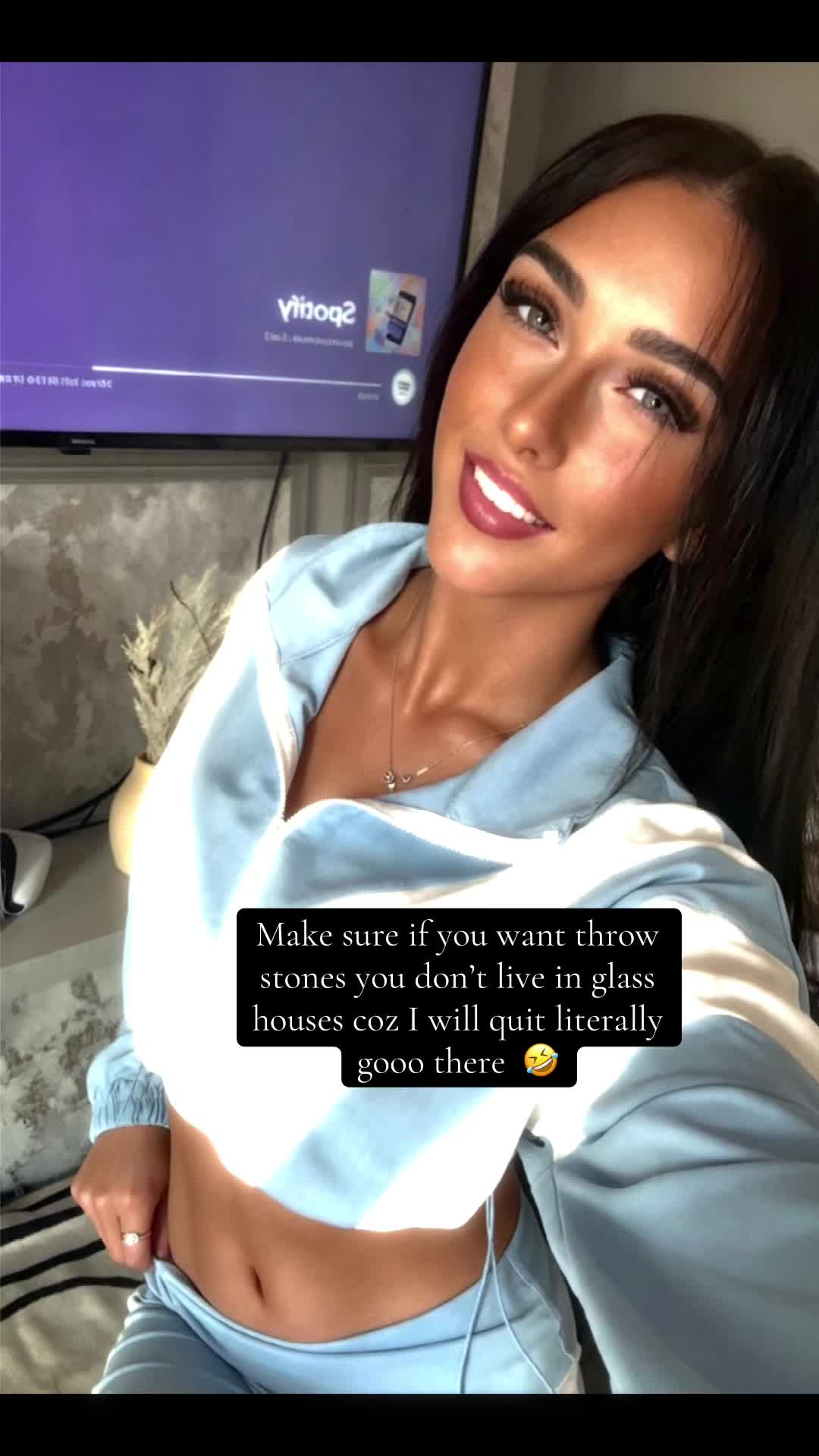 @Demi roberts🍒🐆