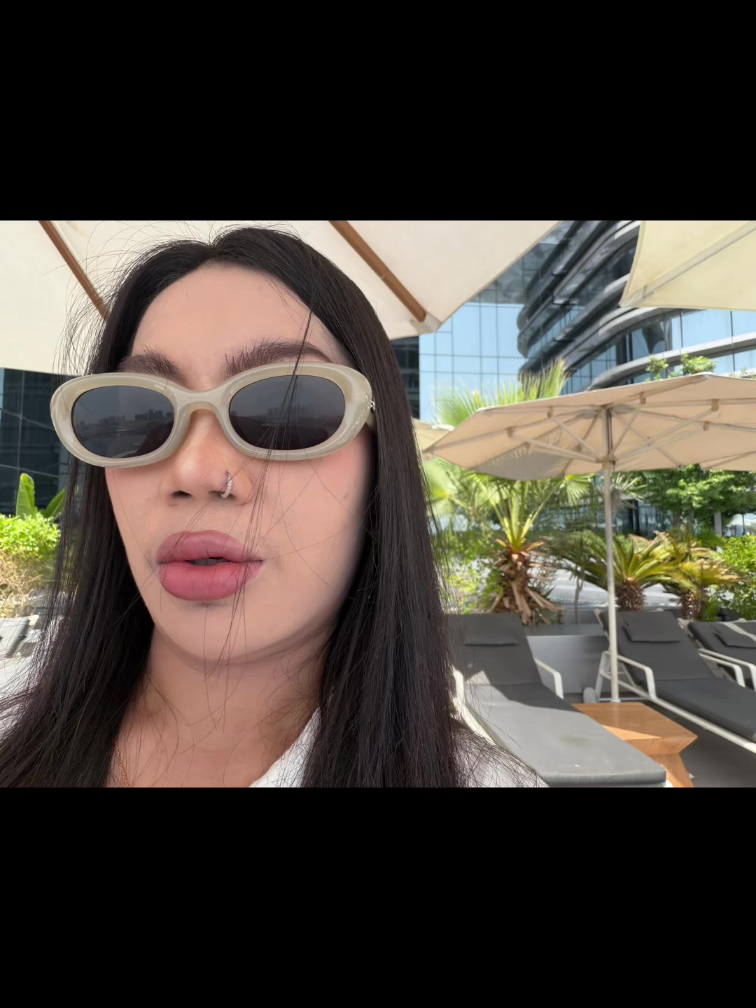 @Lasinee 🇹🇭🇦🇪