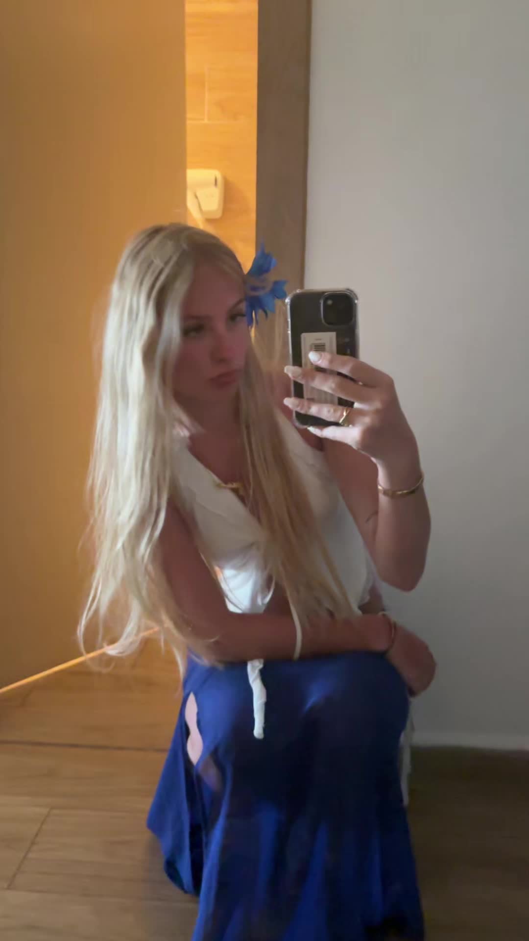 @Youraverageblonde