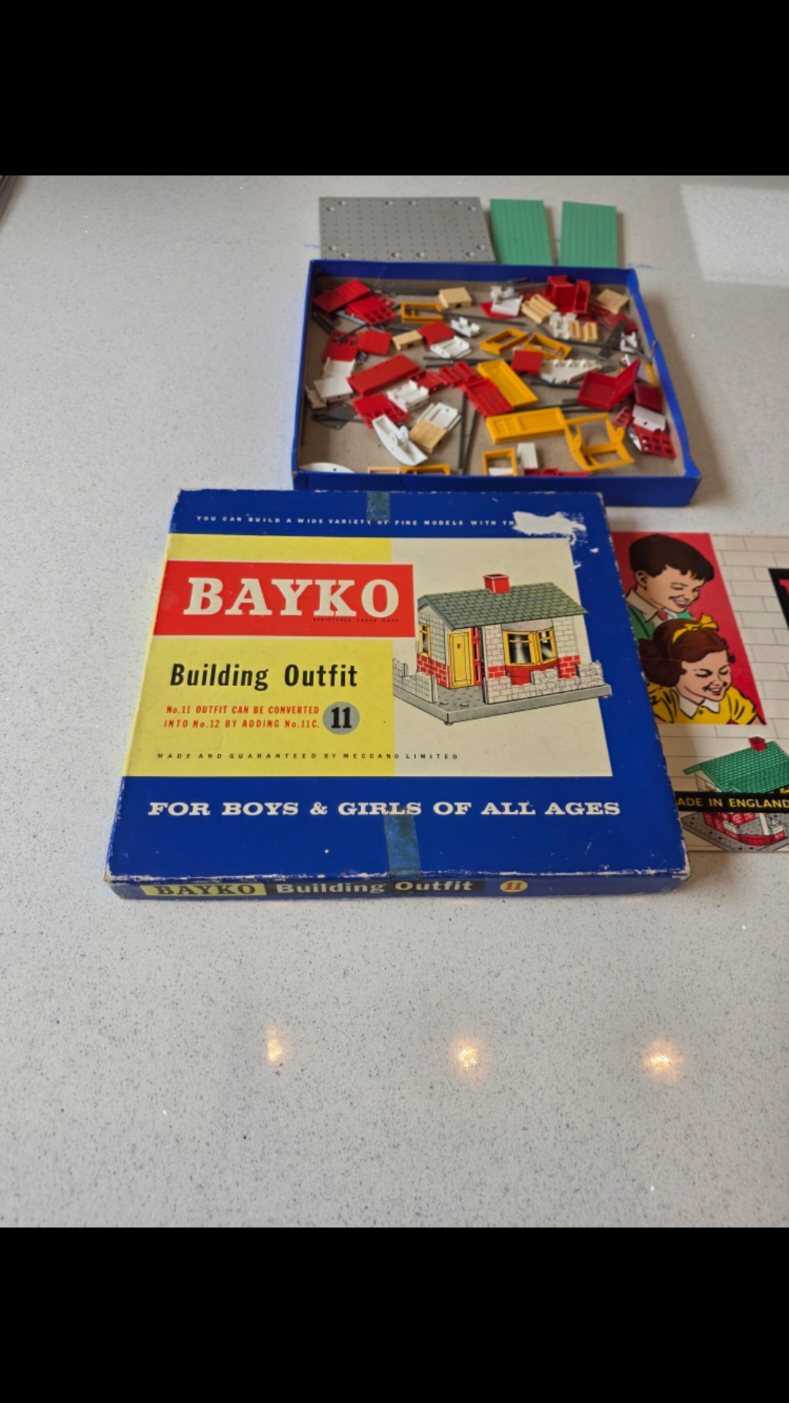 @Barnes Collectables