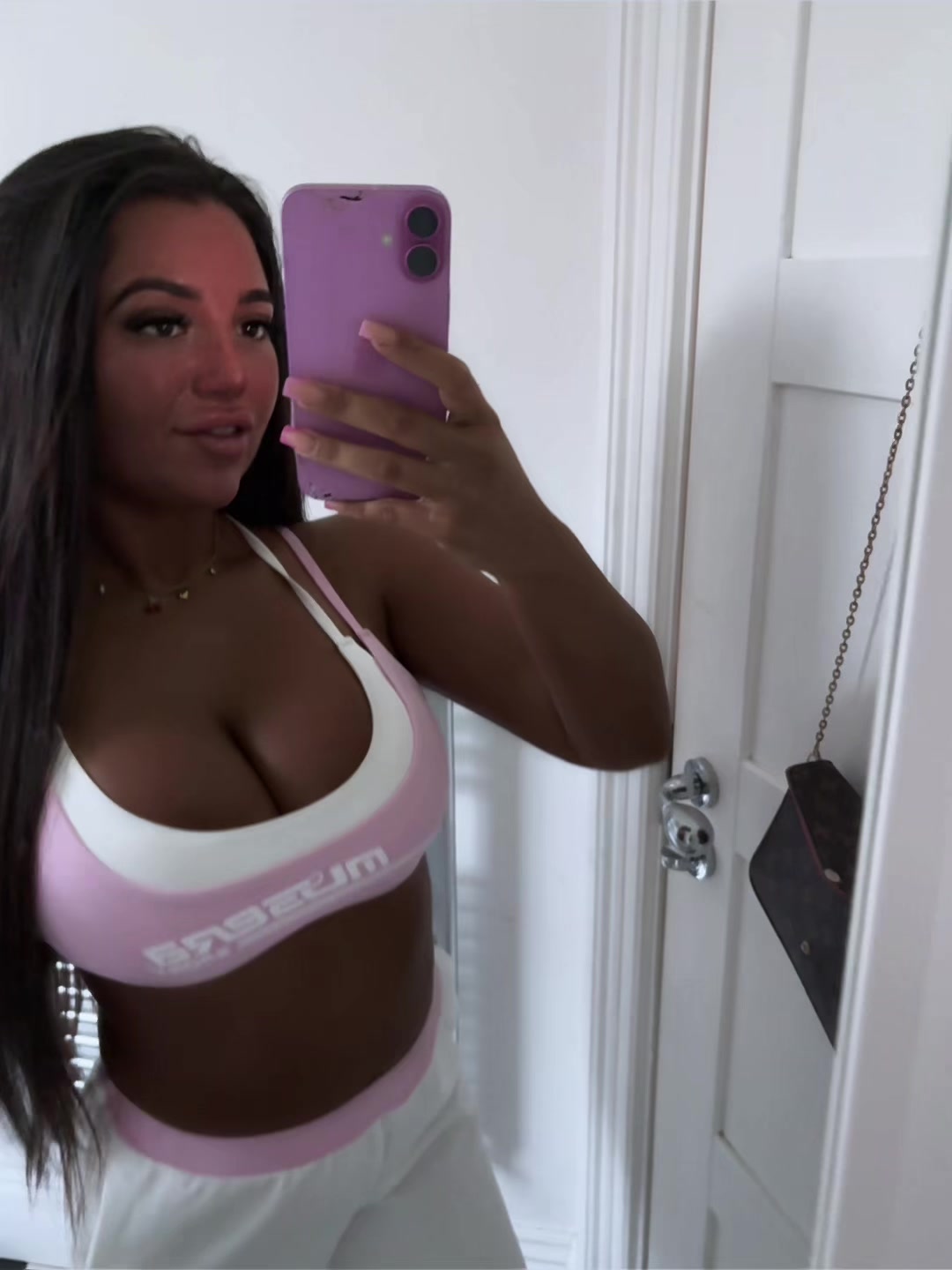 @macybrookezz