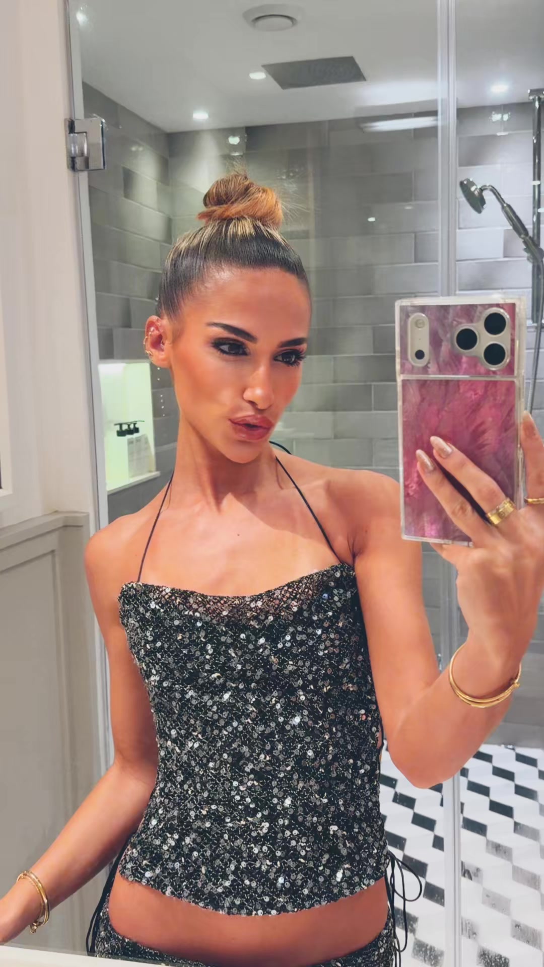 @Mollyella