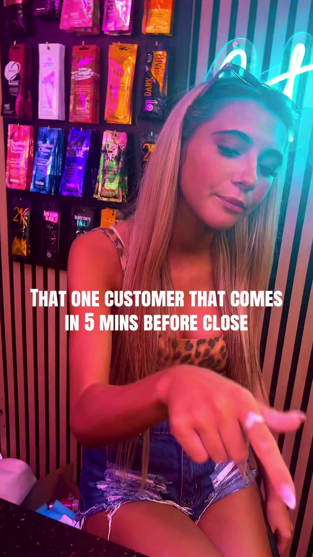 @Luna Tanning