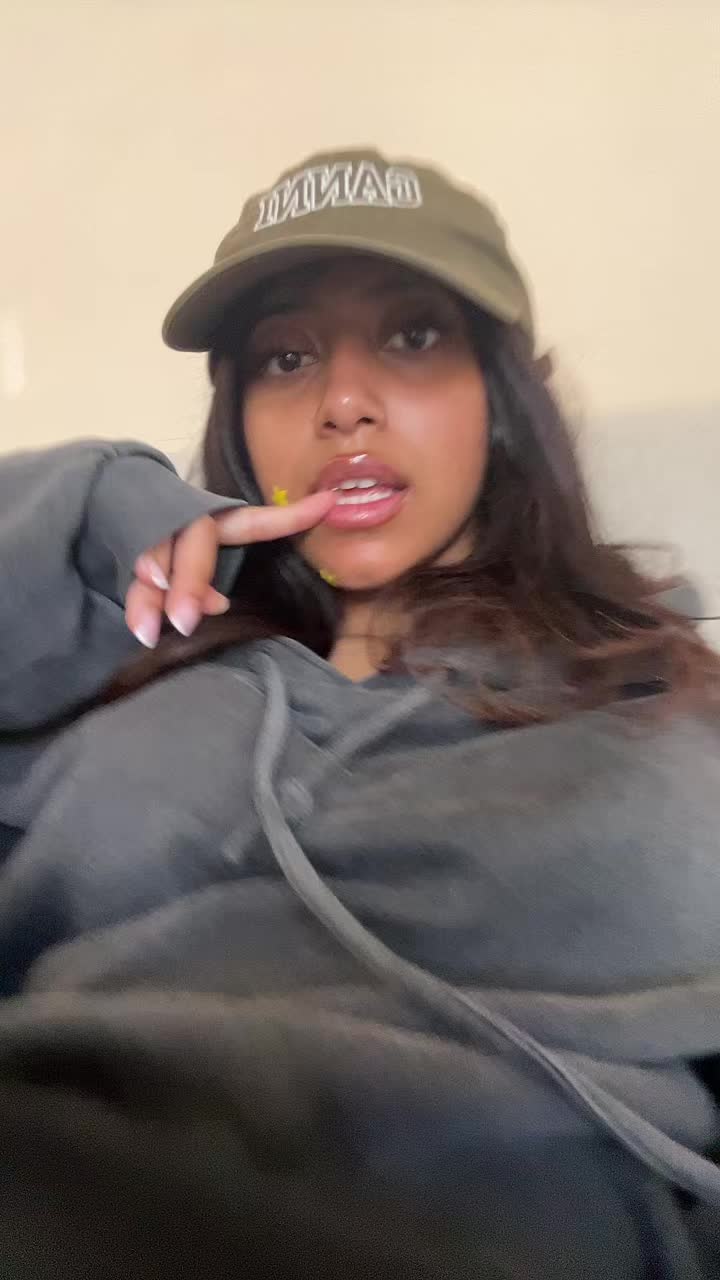 @￼
