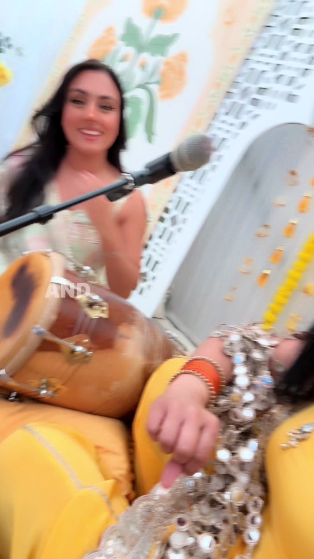 @REENA KAUR PUNJABI FOLK SINGER