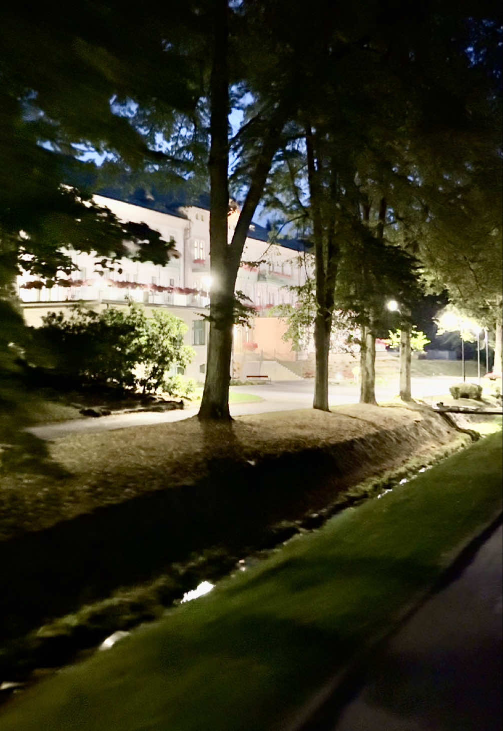 @Ilovebardejov