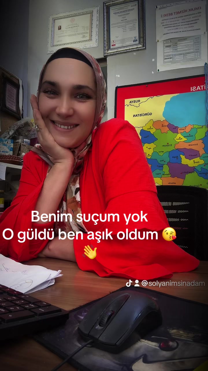 @SOLYANIM sensin adam