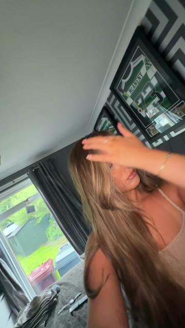 @hols🤍