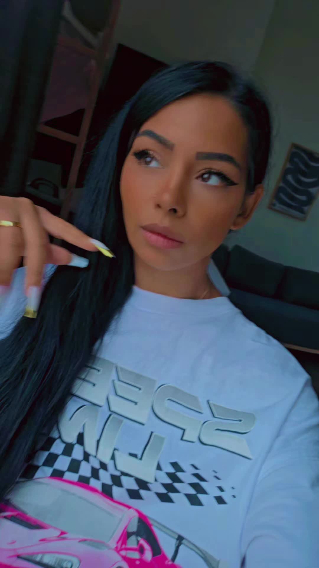 @Lavinia_Willson