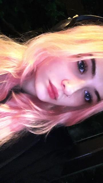 @𝕾𝖍𝖆𝖓𝖉𝖊𝖑𝖑𝖊🤍
