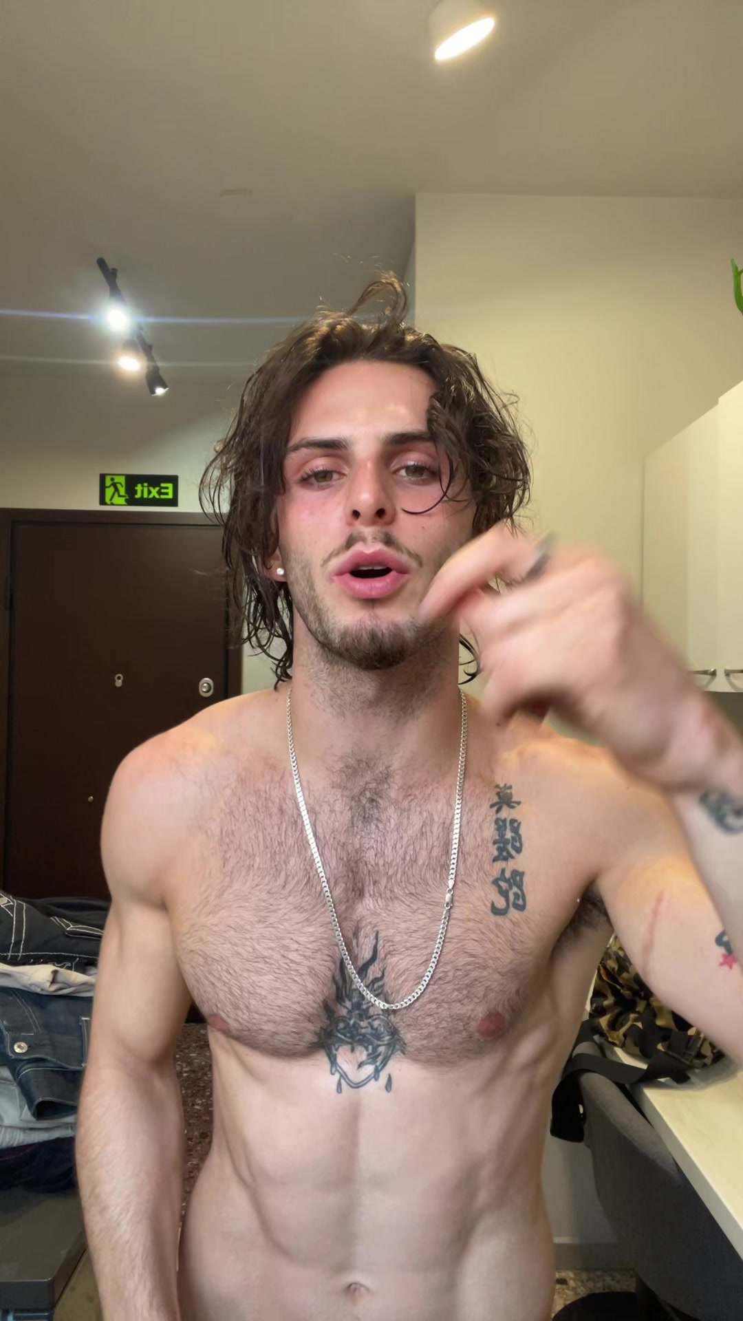 @Plainboi RoY$