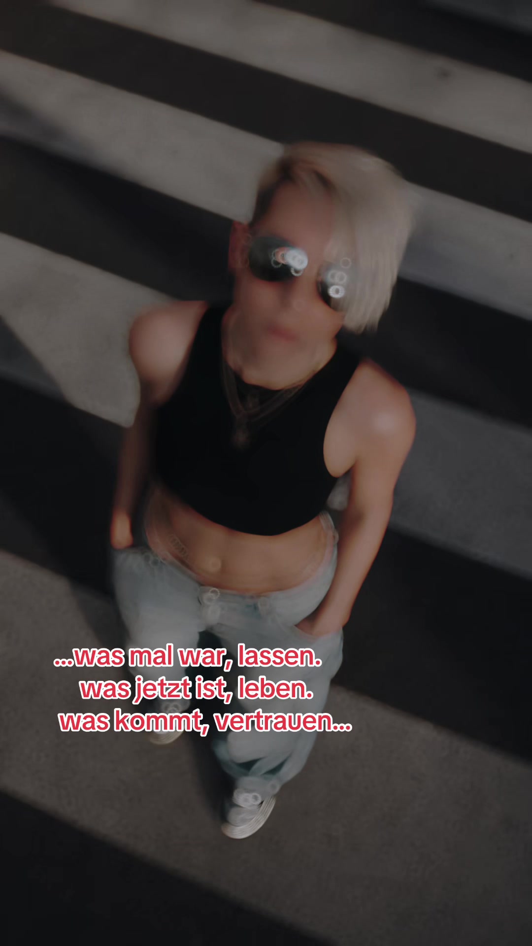 @H_O_L_Y_L_O_U