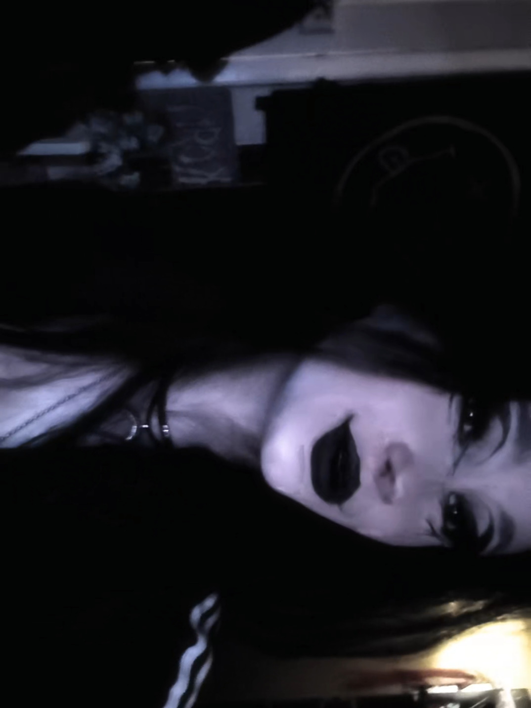 @𝑒𝑧🦇🪦