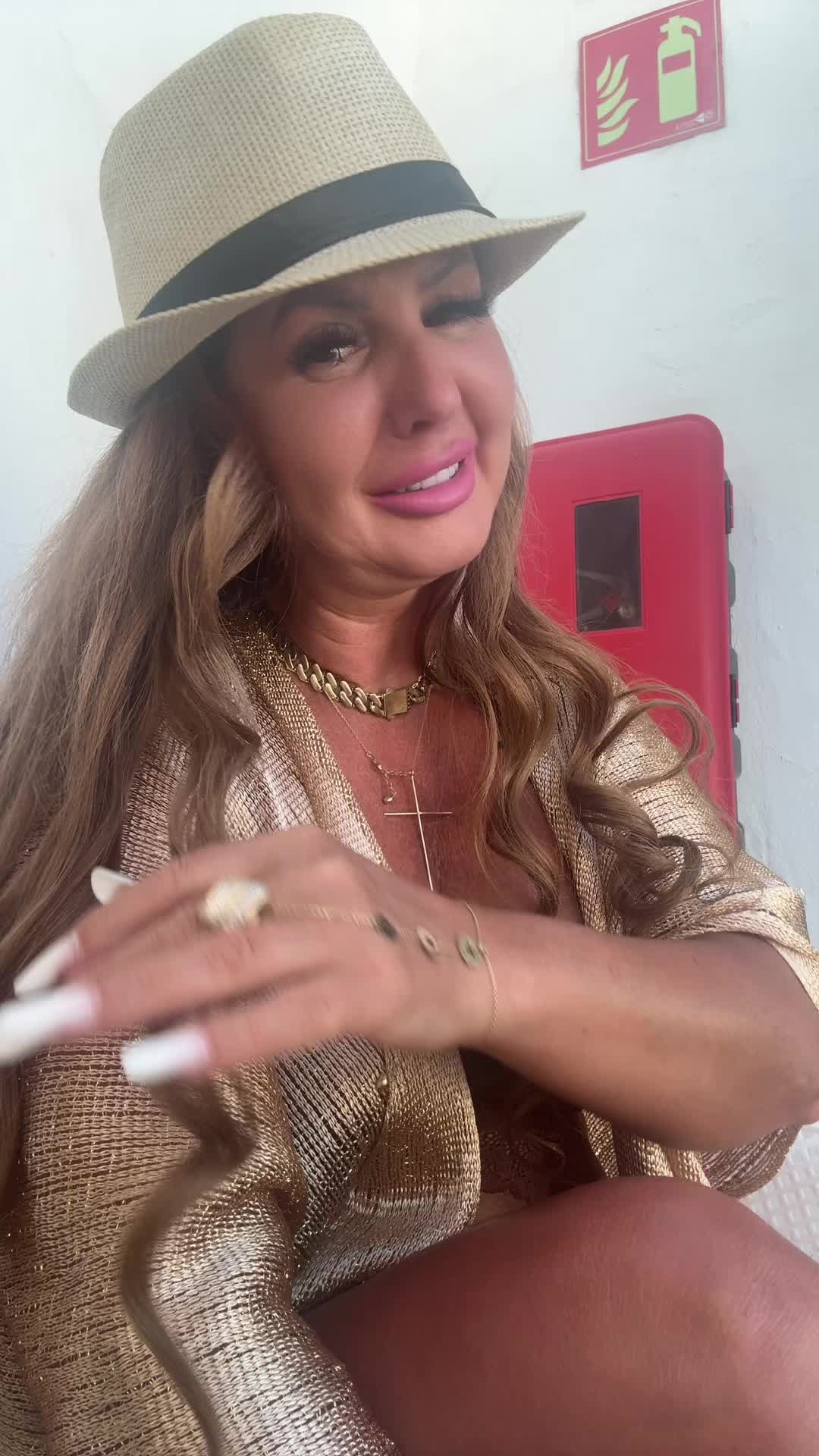 @Simona