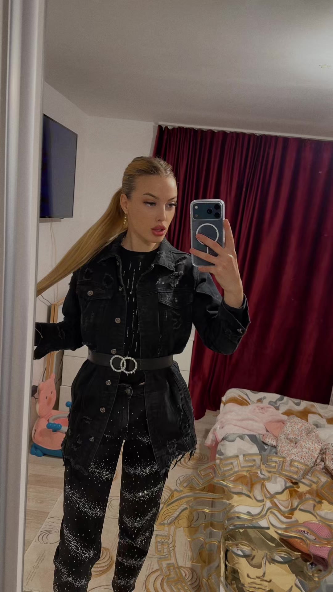 @Larisa AL