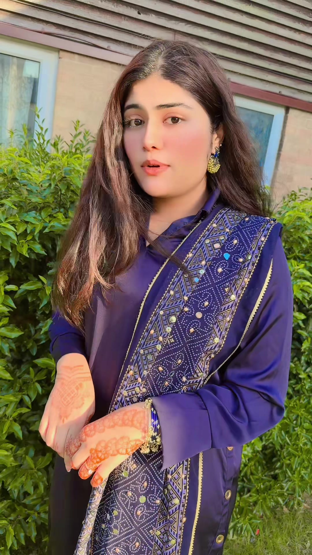 @LARAIB