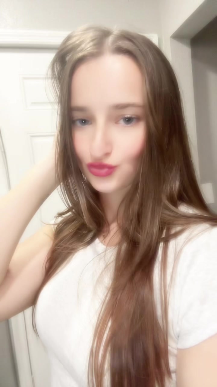 @Eliana ♡︎