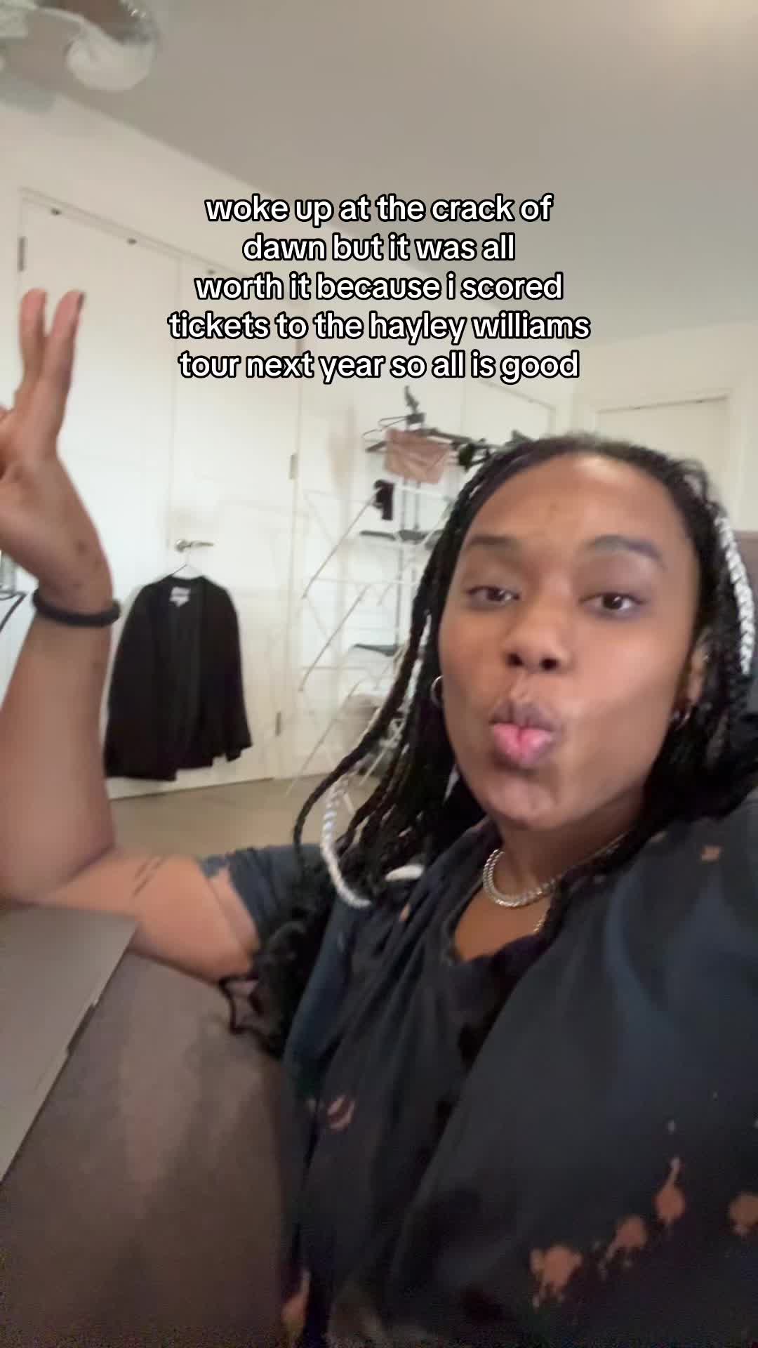 @theanapinto