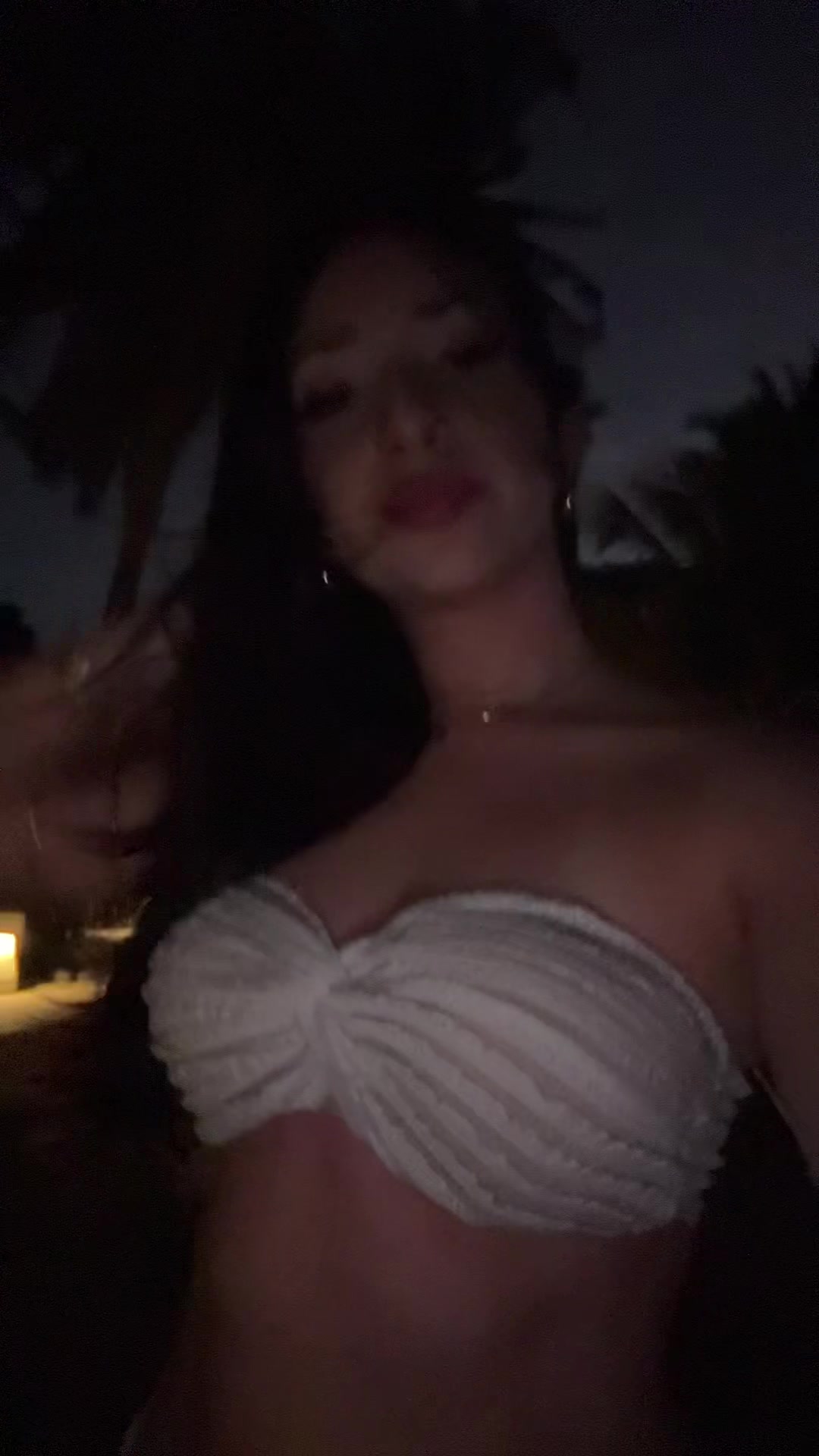 @Bella