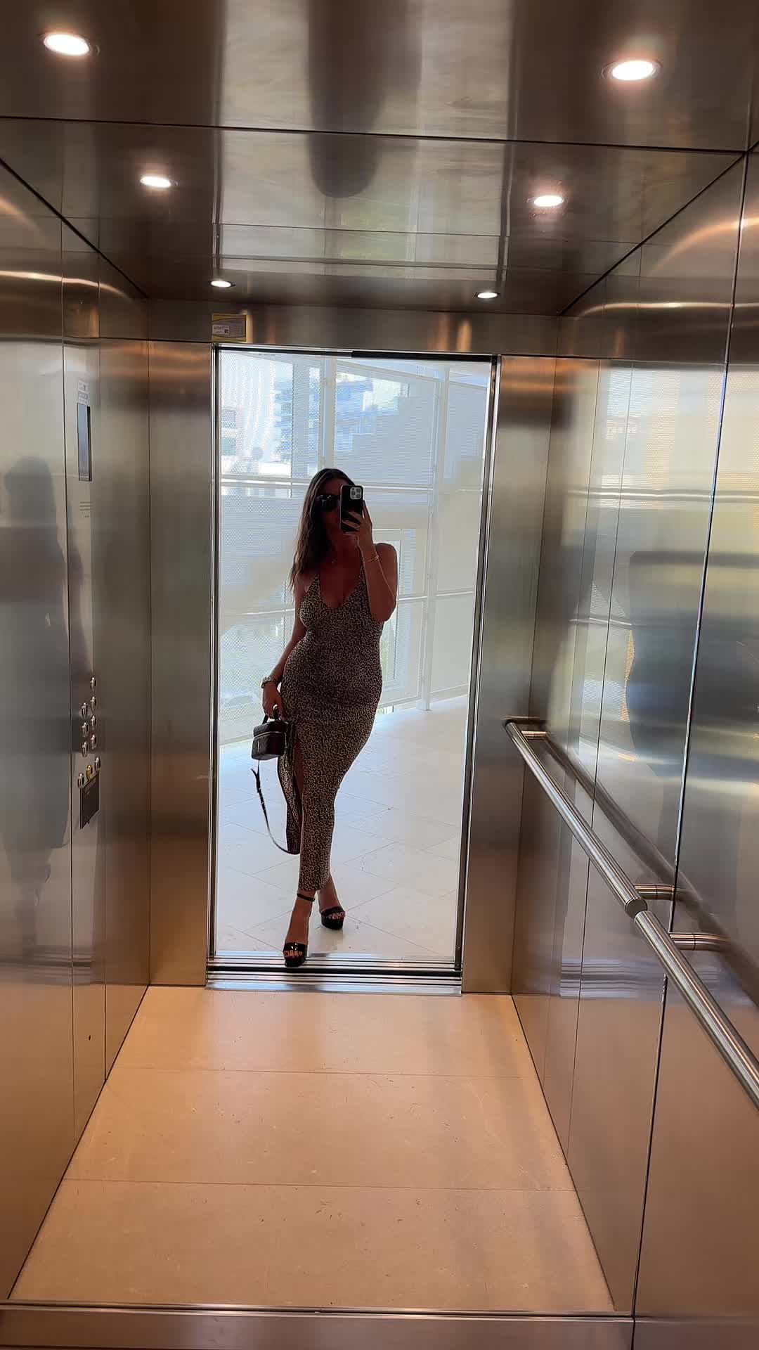 @AlinaDroz