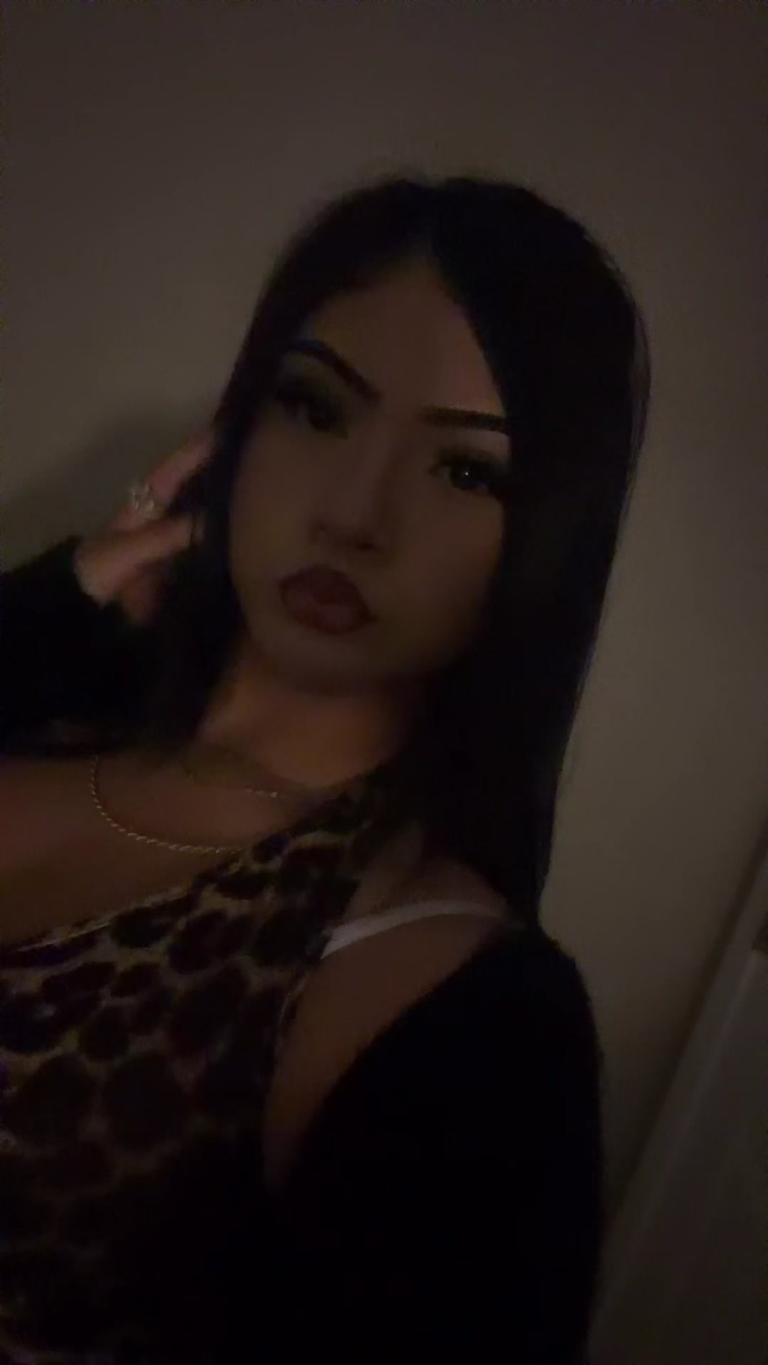 @bella
