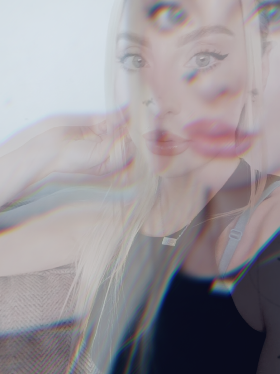 @Sonyaxox