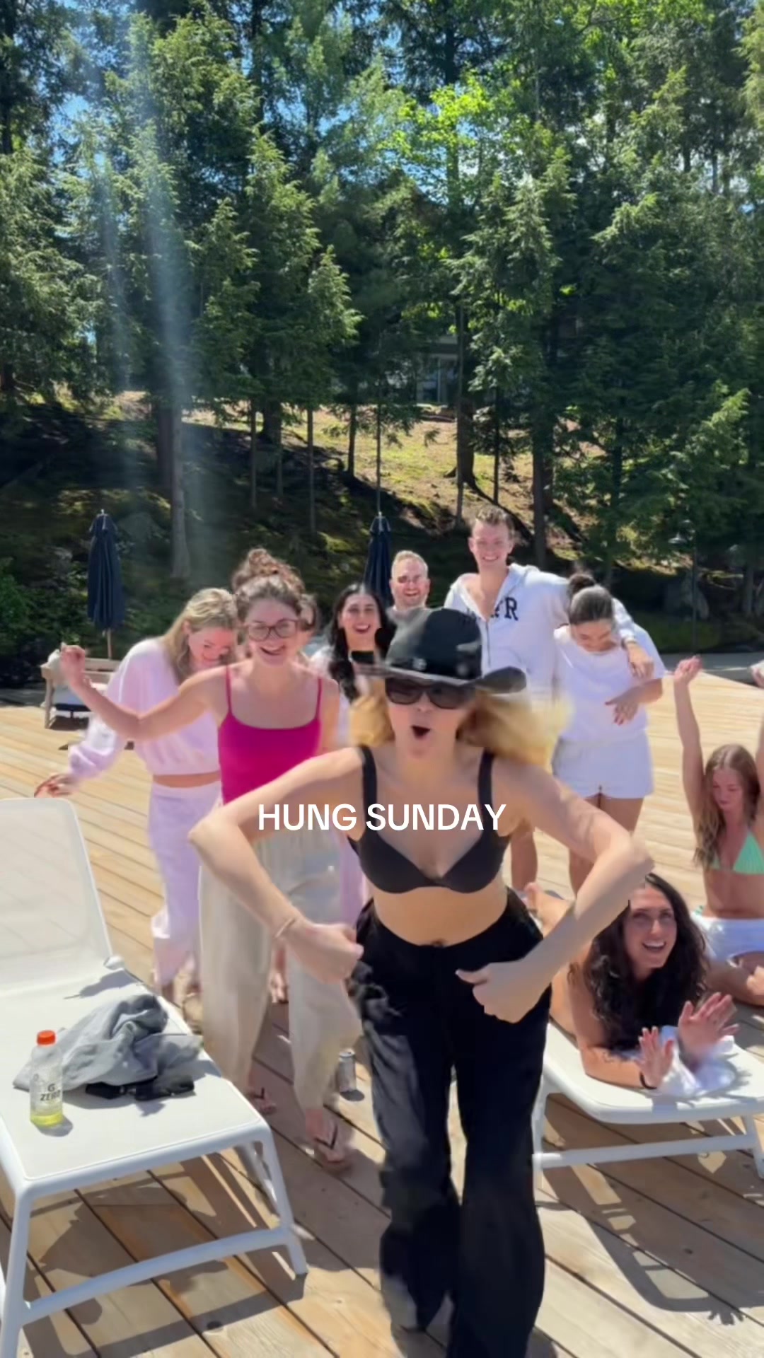 @dumbblondediary