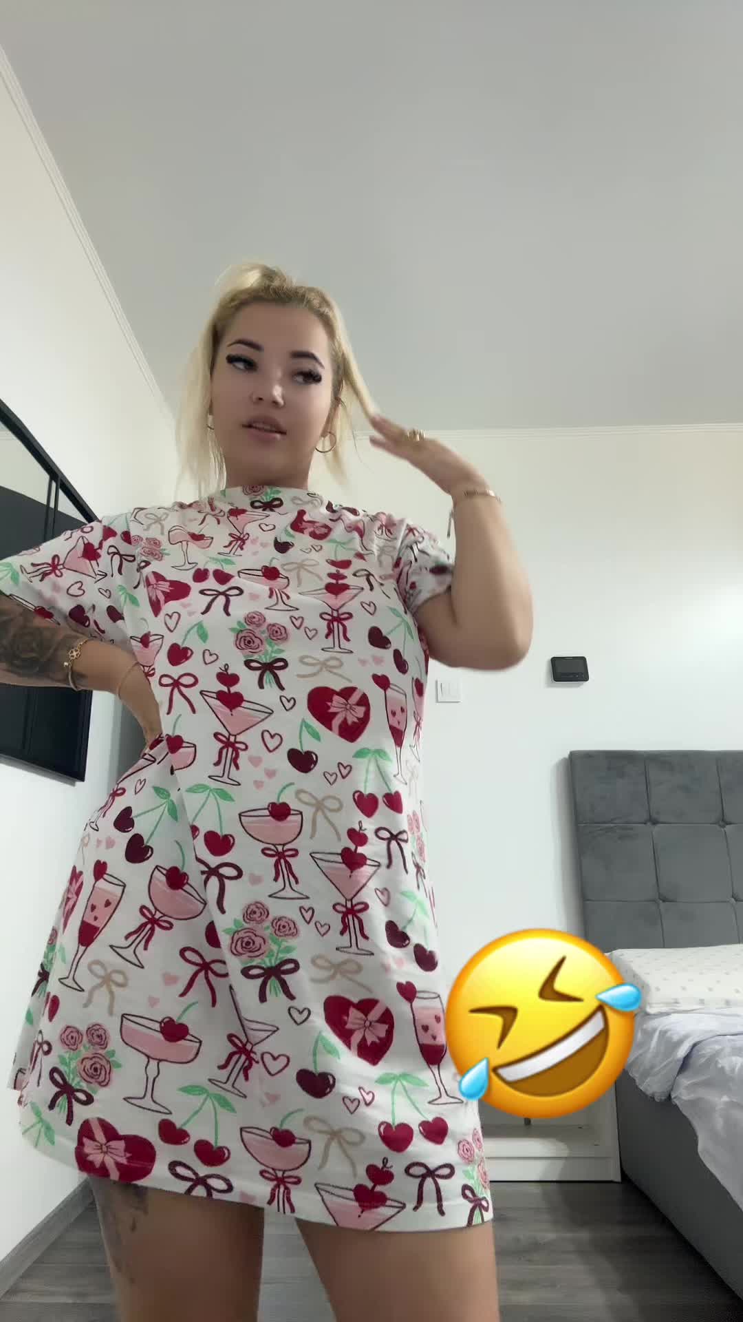 @Ionela blondyna