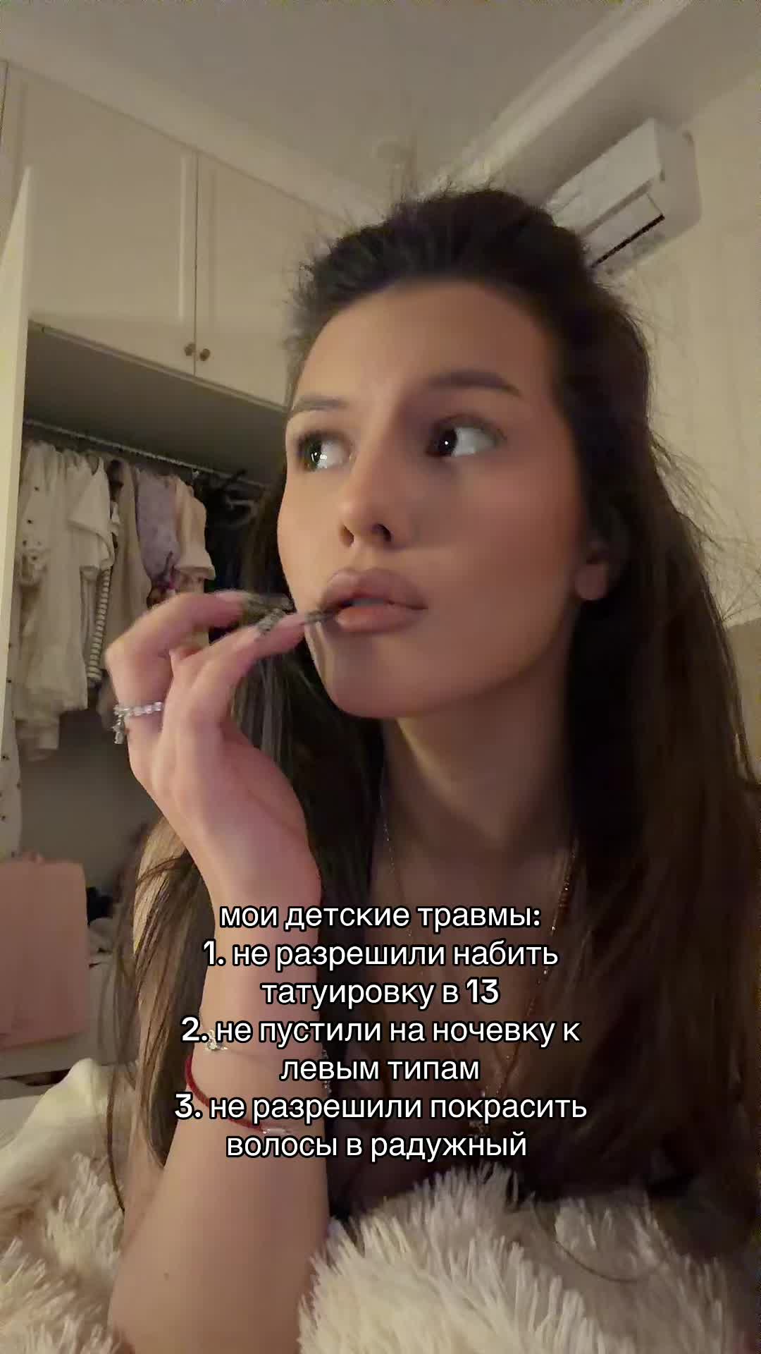 @jul.vaee